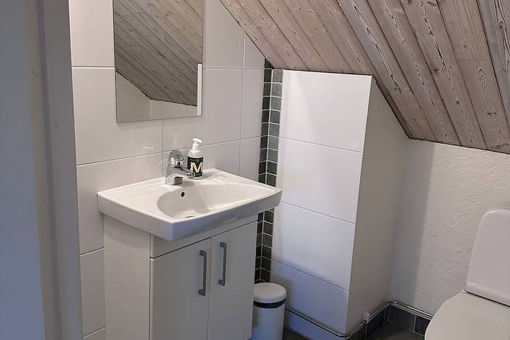 Cozy apartment in own house with terrace near Lassalyckan in Ulricehamn, Västergötland
