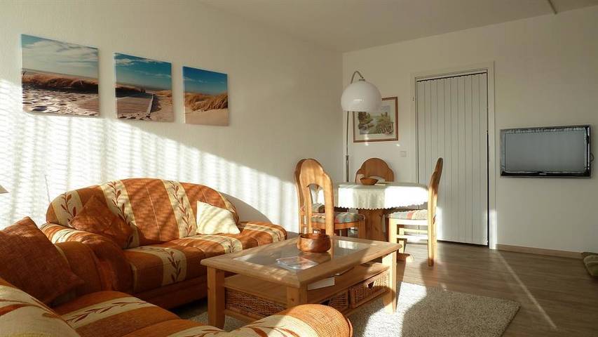 Ferienwohnung für 4 Personen, mit Garten und Seeblick sowie Balkon - 1