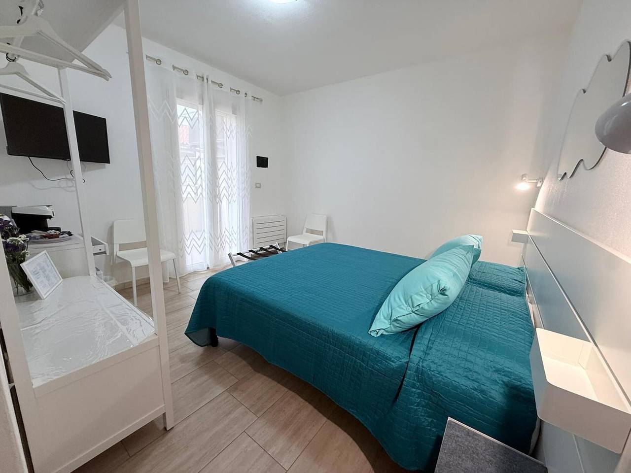 Casa de huéspedes 'Turri Manna Domo 2' con terraza privada, Wi-Fi y aire acondicionado in Torregrande, Oristán
