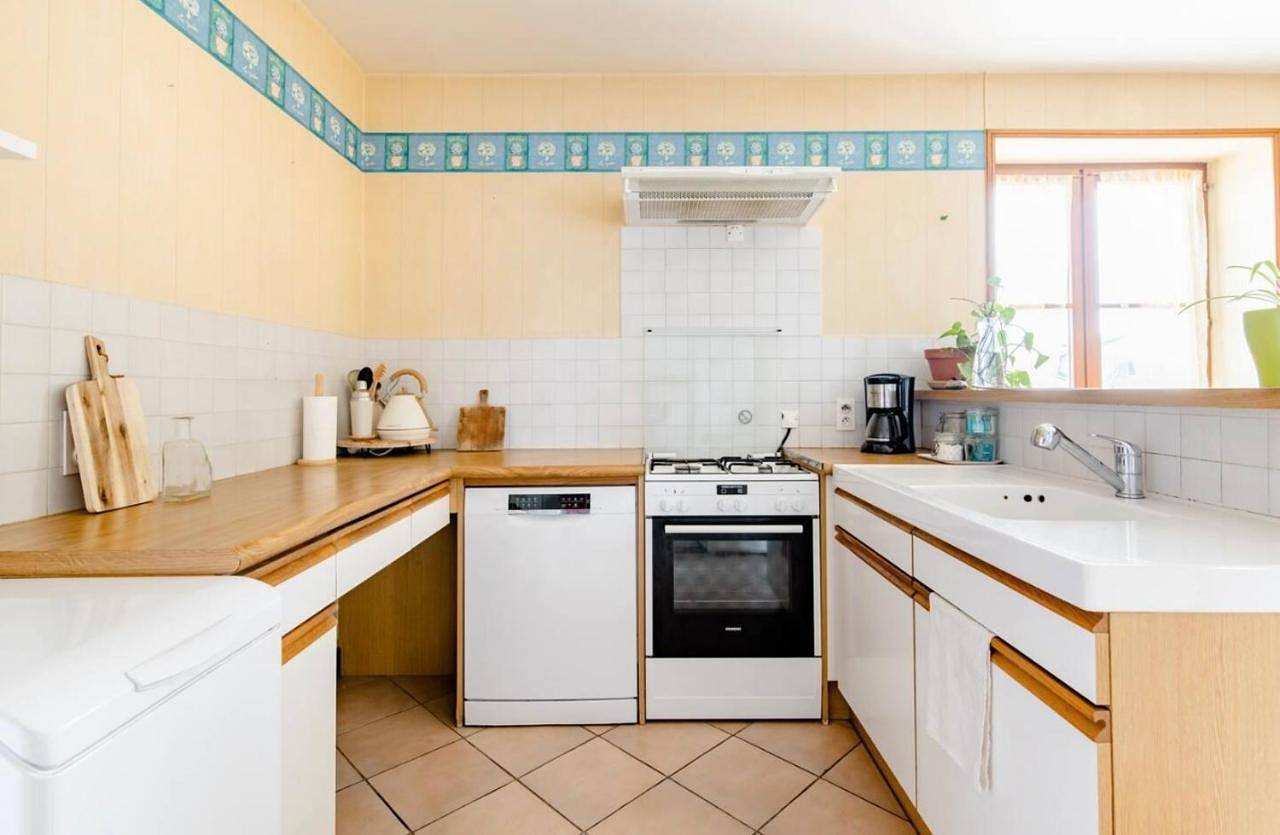 Appartement de vacances entier, Double Room in Gleizé, Beaujolais