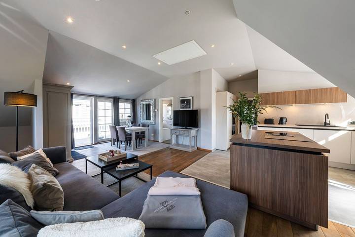 Ganze Wohnung, Ferienwohnung "Atelierwohnung Paul Müller-Kaempff" in Ahrenshoop, Fischland