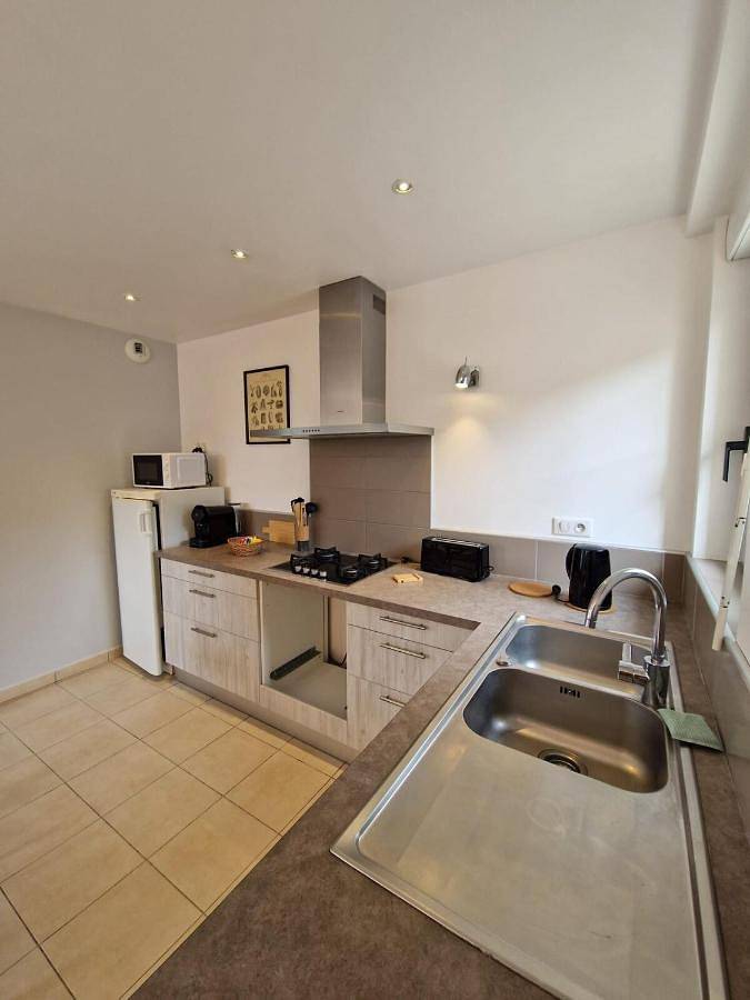 Appartement entier, Two-Bedroom Apartment in Fronsac, Région de Libourne