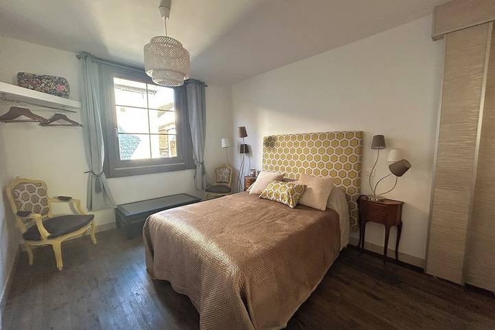 Remarkable house from XVIth, renovated, ideal pied-à-terre for visiting the Lot. in Bretenoux, Lot