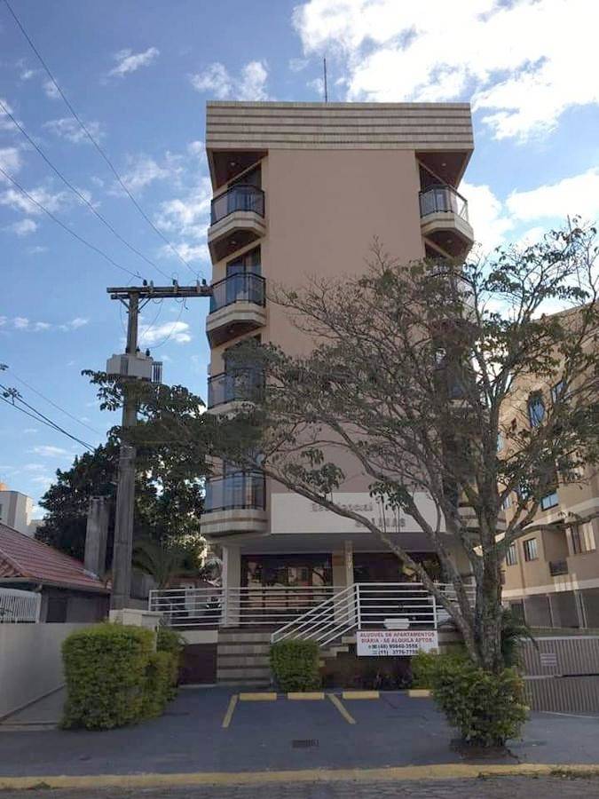 Appartement de vacances pour 9 personnes, avec terrasse ainsi que vue et piscine, animaux acceptés - 1