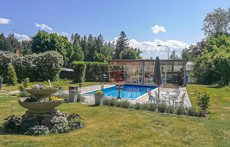 Ferienhaus für 10 Personen mit Garten in Finspang, Östergötland