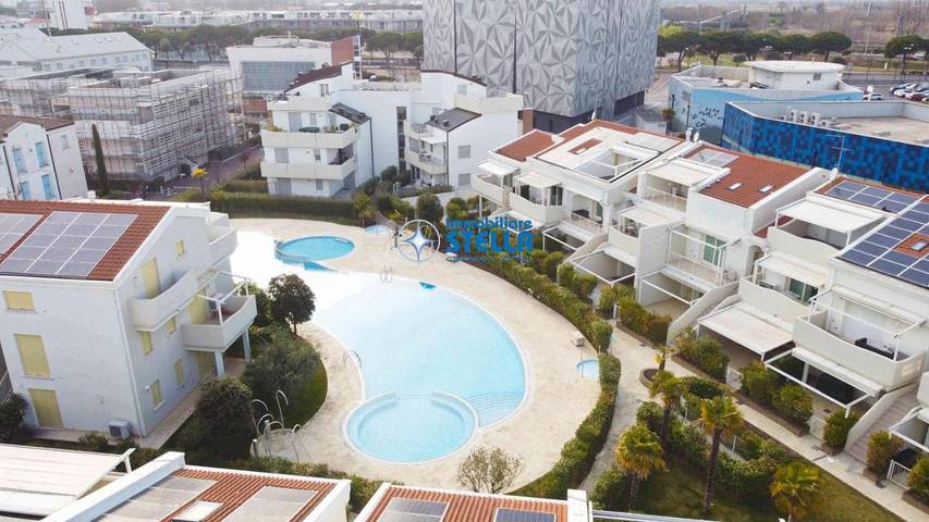 Camping für 6 Personen, mit Terrasse und Pool in Jesolo