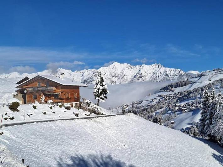 Ferienhaus für 6 Personen, mit Balkon und Terrasse sowie Garten in Kolsassberg