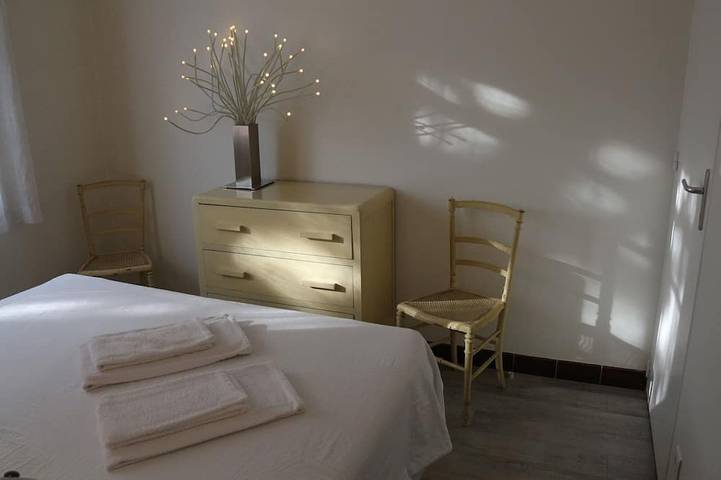 Location de vacances pour 8 personnes, avec jardin et terrasse à La Bouilladisse - 3