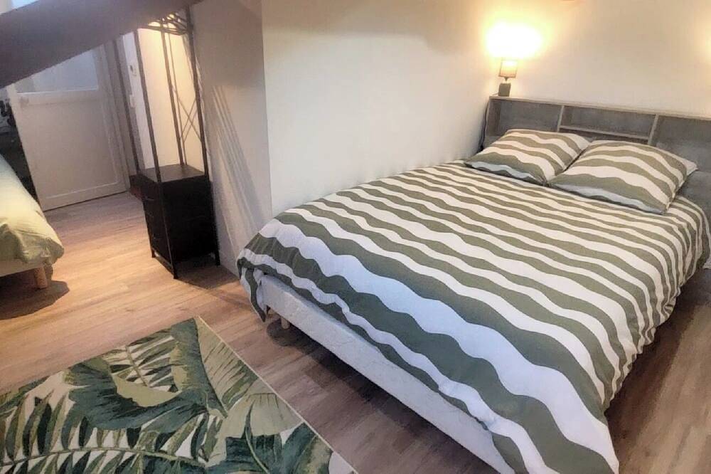 Solognese house for 7 people in the heart of the village of Cerdon (45) in Cerdon, Sologne