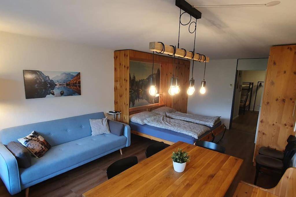Ganze Wohnung, Stilvolle Wohnung mit traumhaftem Bergblick in Disentis, Surselva