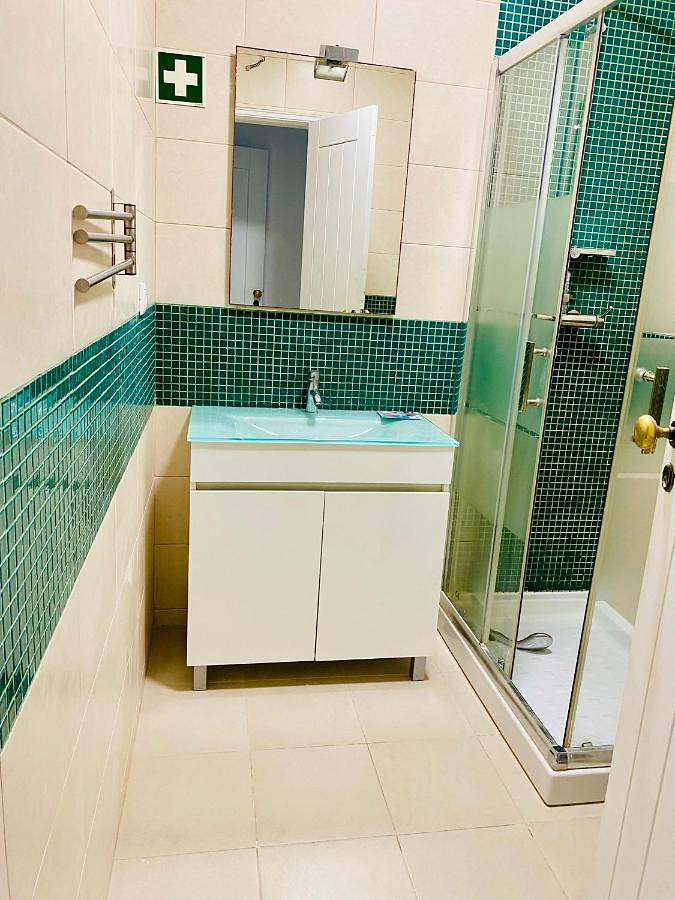 Maison d’hôte pour 2 personnes, avec terrasse et vue ainsi que jardin et piscine à Albufeira - 3