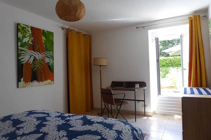 Gîte pour 3 personnes, avec terrasse et jardin, animaux acceptés à Pouldergat - 3