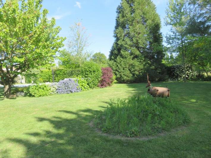 Chambre d’hôte pour 5 personnes, avec Jardin ainsi que Piscine et Vue à Les Herbiers