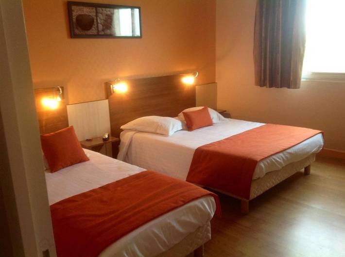 Hôtel pour 3 personnes, avec jardin et vue à Varennes-Vauzelles - 3