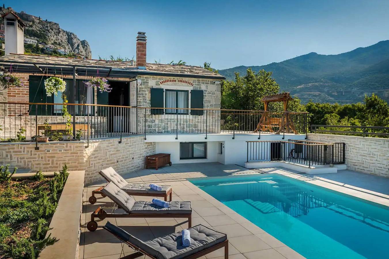 Countryside Retreat Villa with Pool,Jaccuzi in Klis, Split-Dalmatia