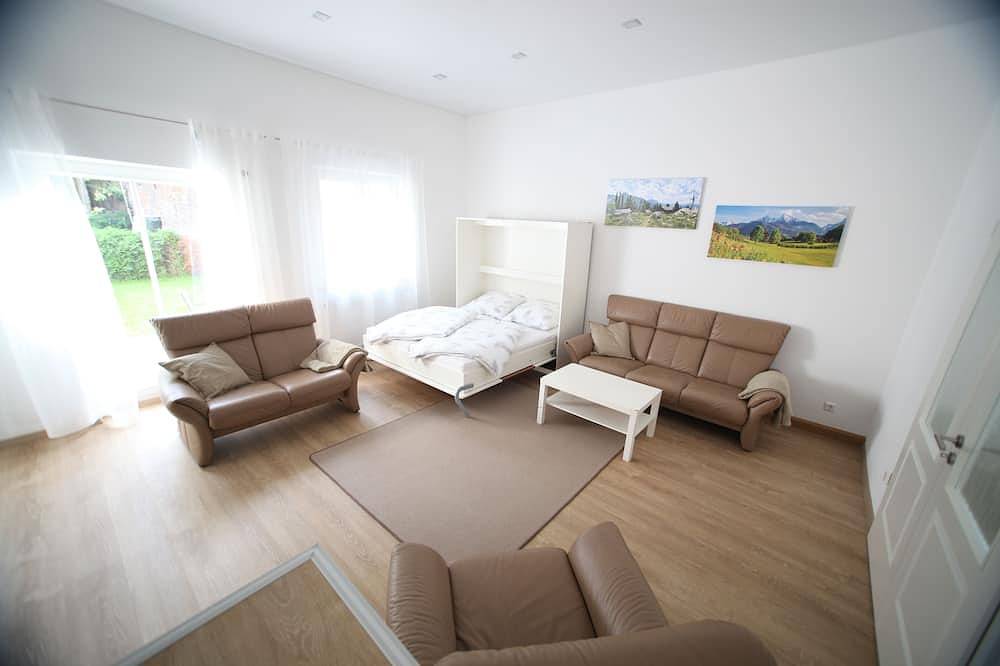 Haus in Memmingen Altstadt im Allgäu, Terrasse, Garten, Bahnhof, Flughafen in Memmingen, Bayerisch Schwaben