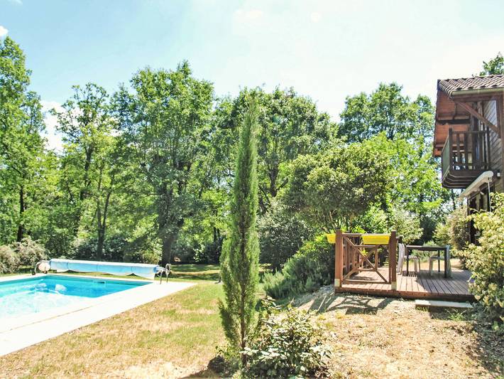 Location de vacances pour 9 personnes, avec vue ainsi que jardin et terrasse, animaux acceptés à Loupiac (Lot) - 2