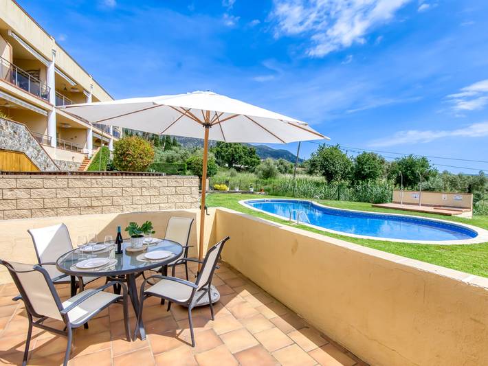 Ferienwohnung für 6 Personen, mit Ausblick und Terrasse sowie Garten in Palau-saverdera - 2