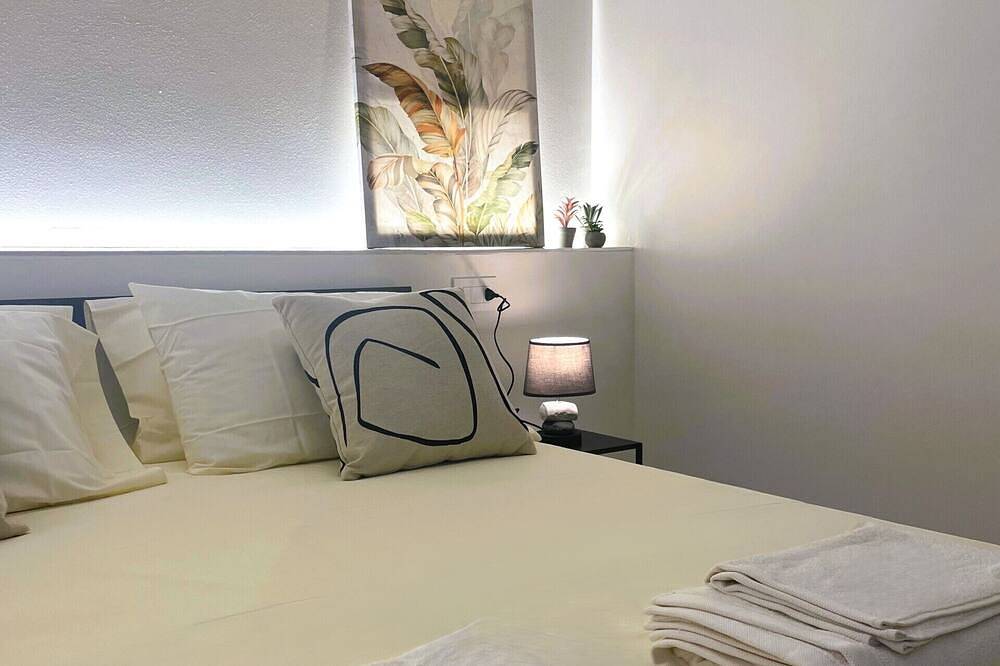 Ganze Wohnung, Das Häuschen in Borgo Alba_Charme aus Stein und Entspannung in Polpenazze del Garda, Gardasee-Berge