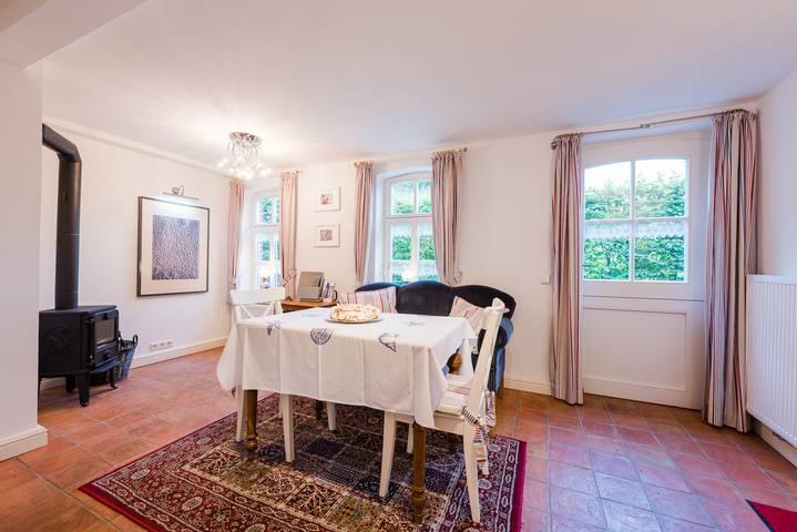 Ferienhaus für 3 Personen, mit Terrasse und Garten in Greetsiel - 3