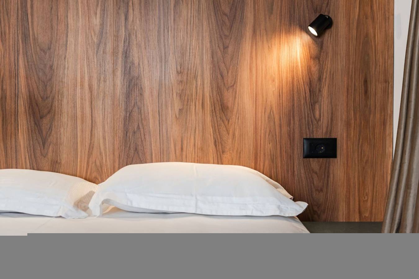 Ganze Wohnung, Warm Corner Studio | Central Comfort in Tiranë, Albanien