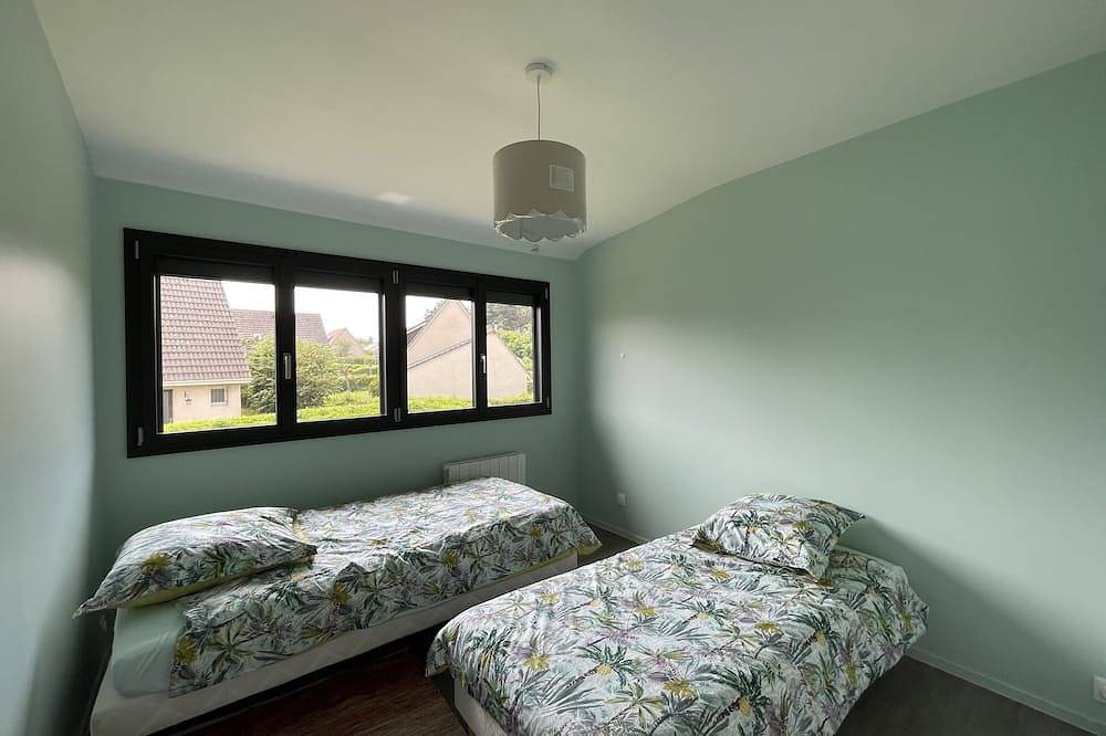 Villa  1.4 Km De La Mer  8 Couchages ideal famille et amis calme assuré in Saint-Valery-en-Caux, Région de Dieppe