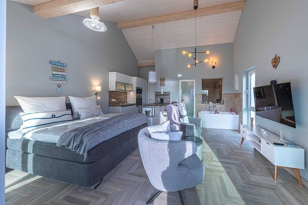 Ganze Wohnung, Loft am Müritzufer 2 - Luxus Loft am Müritzufer in Sietow-Dorf, Sietow
