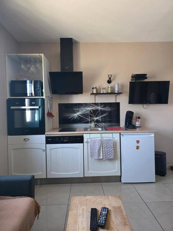 Gîte pour 4 personnes, avec Terrasse et Jardin ainsi que Piscine et Vue à Nègrepelisse - 3