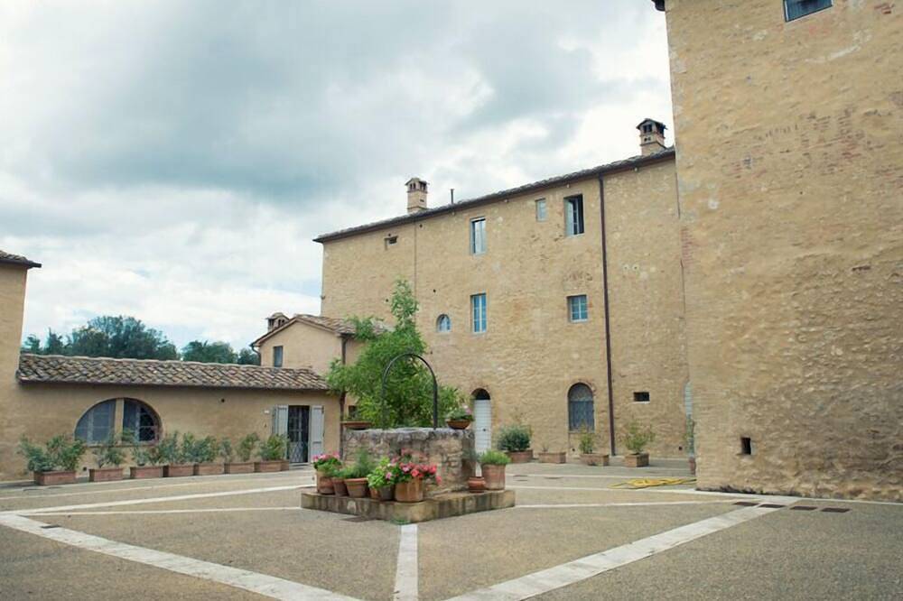 Appartamento intero, La Senesina, Monteriggioni, Siena. In the best countryside of Tuscany ! in Monteriggioni, Chianti