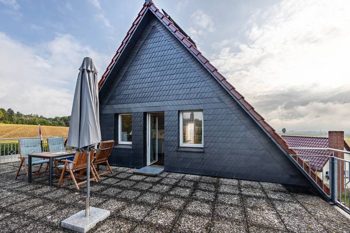 Ferienwohnung für 2 Personen, mit Balkon und Garten im Weserbergland