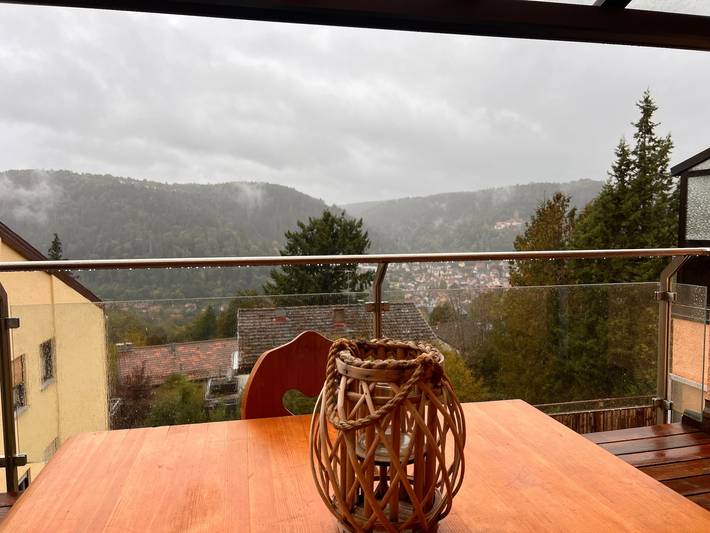 Ferienwohnung für 3 Personen, mit Balkon und Terrasse sowie Ausblick