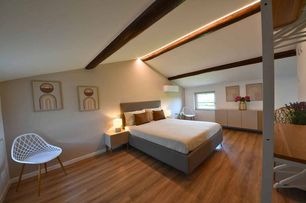 Holiday home with garden and air conditioning in Valeggio sul Mincio, Verona Province