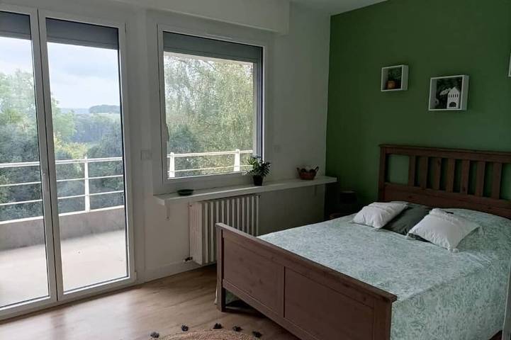 Location de vacances pour 14 personnes, avec jardin et balcon à Vire - 3