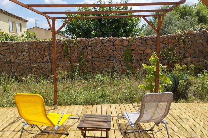 Gîte pour 2 personnes, avec terrasse et jardin à Saint-Maximin-la-Sainte-Baume - 4