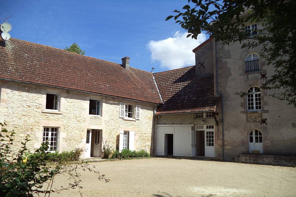 Gîte d'étape du moulin de la Gassotte in Saint-Savin, Vienne (France)