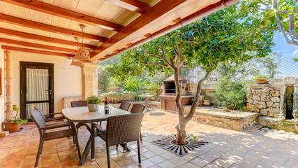 Villa in Pollença, Serra de Tramuntana für 8 