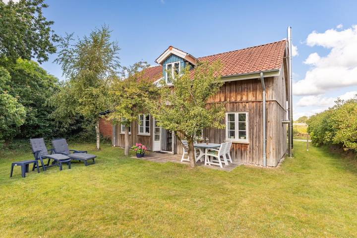 Ferienhaus für 4 Personen, mit Terrasse und Garten in Langenhorn