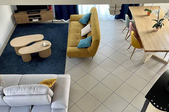 Location de vacances pour 7 personnes, avec terrasse et jardin, animaux acceptés à Saint-Amand-sur-Fion