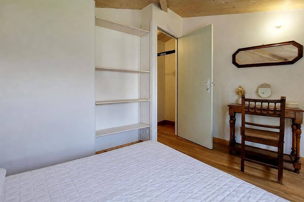 2 bedroom lovely home in Les Portes-en-Ré in Les Portes-en-Ré, Île de Ré
