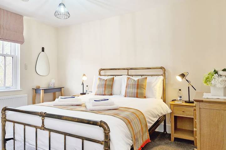 Priory Cottage, Chichester - ein Cottage für 4 Gäste in 2 Schlafzimmern in Chichester, West Sussex