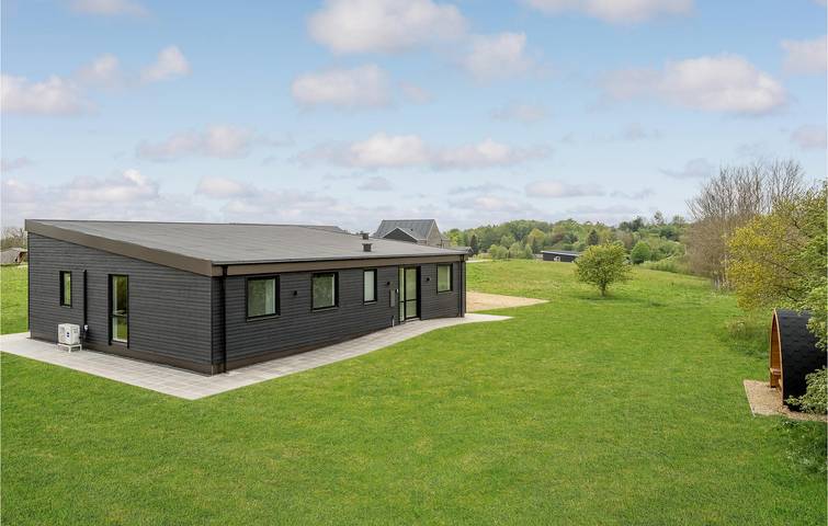 Ferienhaus für 9 Personen, mit Garten und Terrasse sowie Sauna in Hostrup Strand - 3