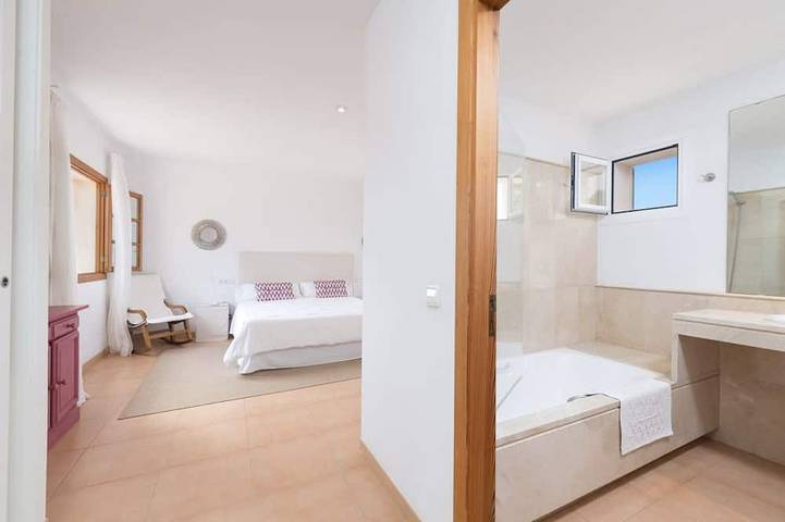 Ferienhaus für 6 Personen, mit Garten und Balkon in Cala Bona - 4