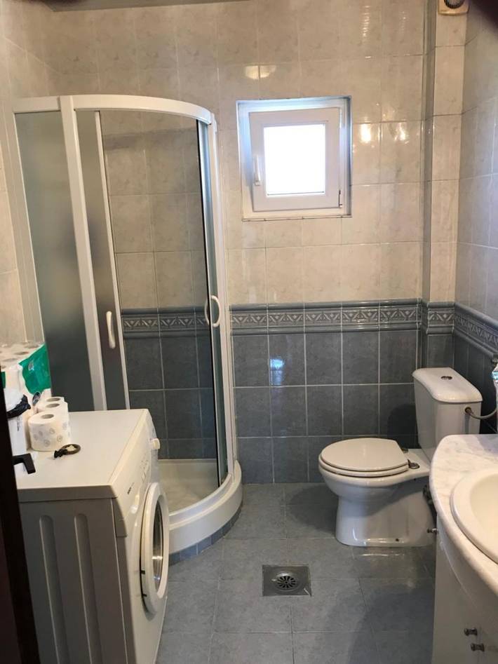 Location de vacances pour 8 personnes, avec jardin et balcon dans Bar - 4