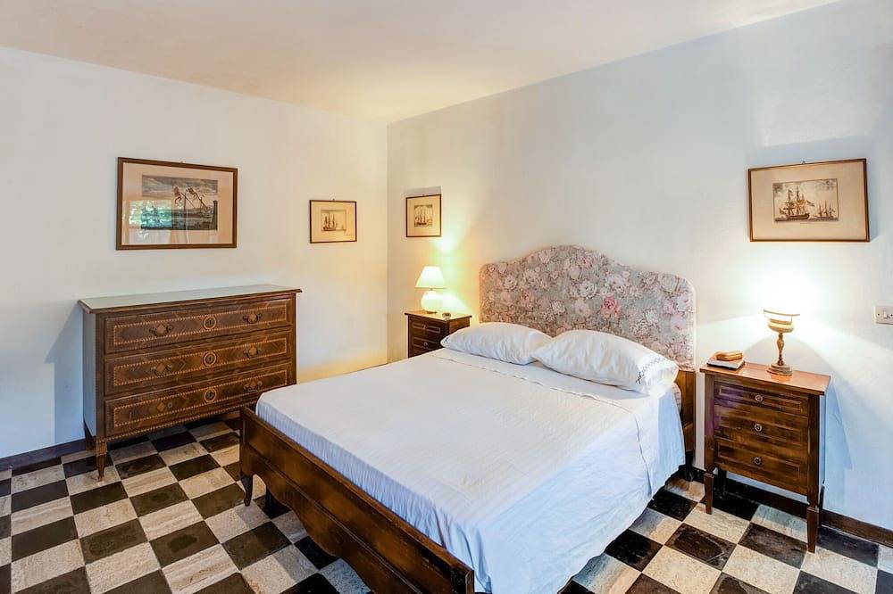Tuscany Villa with Terrace in Ansedonia, Orbetello