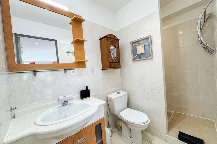 Appartamento intero, Cezanne: tranquilla, bella vista a 250m da spiagge e negozi. Wifi. in La Côte Vermeille, Collioure