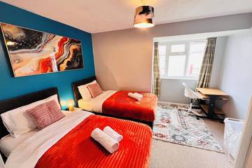 Apartment for 6 People in Luton, Chiltern Hills, Photo 1