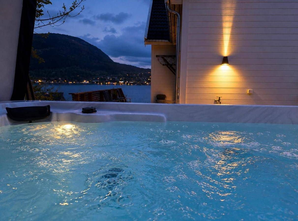 Scenic fjord home with terrace, minutes from Pulpit Rock in Strand (Rogaland)