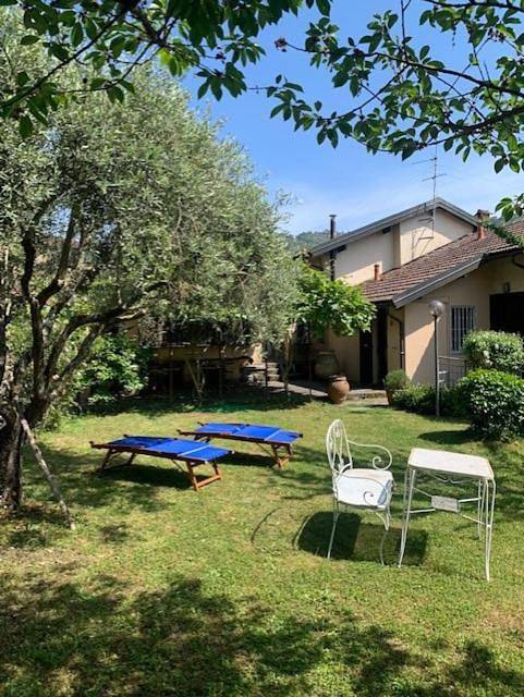 Gîte pour 4 personnes, avec Balcon et Terrasse ainsi que Jardin et Vue à Apricale