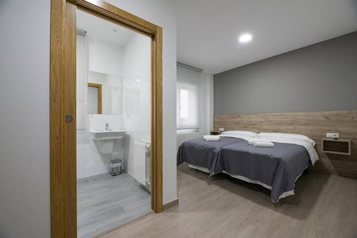 Apartamento para 13 personas, con Jardín además de Piscina y Vistas en Arzúa