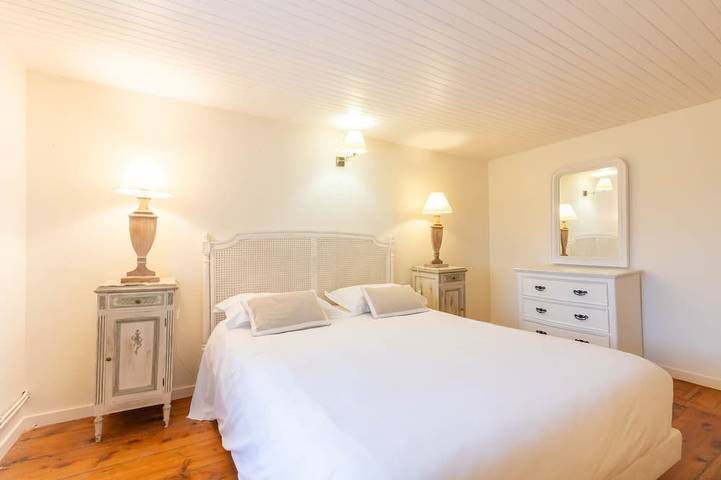 Gîte pour 4 personnes, avec piscine à Demigny - 3